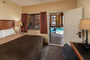 Arrowwood Resort at Cedar Shore