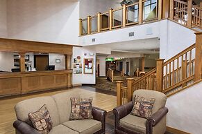 Arrowwood Resort at Cedar Shore