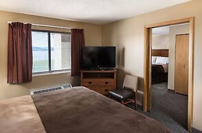 Arrowwood Resort at Cedar Shore