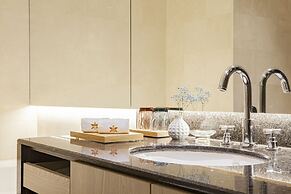 Pacific Business Hotel