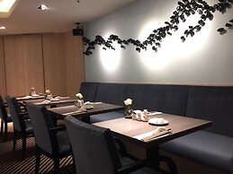 Pacific Business Hotel