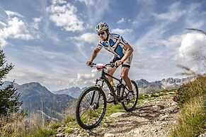 Fliana Arlberg Studios and Apartments