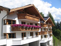Fliana Arlberg Studios and Apartments