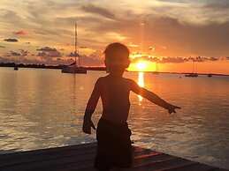 Sunset Cove Beach Resort