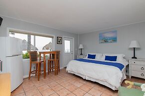 Sunset Cove Beach Resort