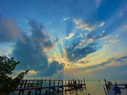 Sunset Cove Beach Resort