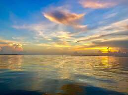 Sunset Cove Beach Resort