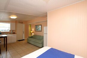 Sunset Cove Beach Resort