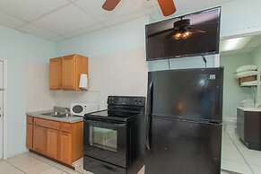 Sunset Cove Beach Resort