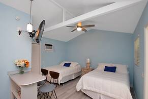 Sunset Cove Beach Resort