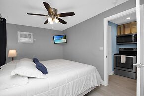 Sunset Cove Beach Resort