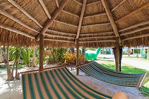 Sunset Cove Beach Resort