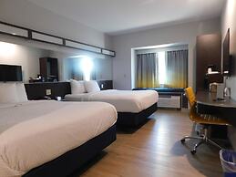 Microtel Inn & Suites by Wyndham Wheeling at Highlands