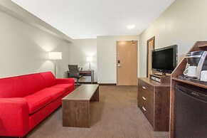 Super 8 by Wyndham Red Lake ON