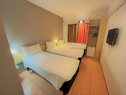 Ibis Santos Gonzaga Praia