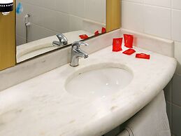 Ibis Santos Gonzaga Praia