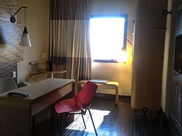 Ibis Santos Gonzaga Praia