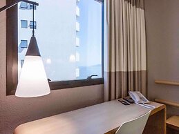 Ibis Santos Gonzaga Praia