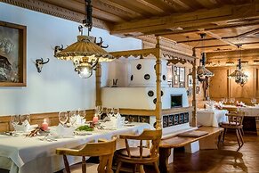 Gardenhotel Crystal