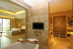 Resorts World Sentosa - Equarius Villas