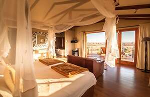 Bagatelle Kalahari Game Ranch