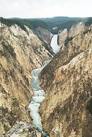 Under Canvas West Yellowstone