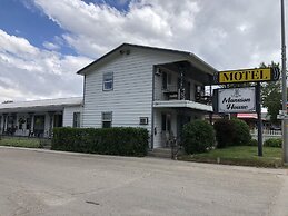 Mansion House Motel
