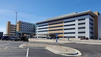 Highland Suites Minot