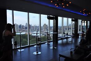 Wyndham Garden Chinatown