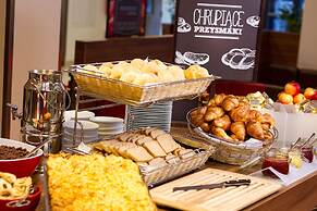 ibis Warszawa West Station