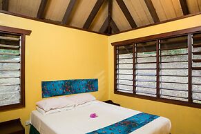 Funky Fish Beach & Surf Resort - Hostel