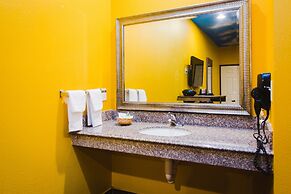 Moonlight Suites - Houston George Bush Intl Airport