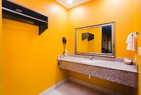 Moonlight Suites - Houston George Bush Intl Airport