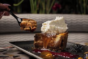 Kimpton Hotel Palomar Phoenix Cityscape by IHG