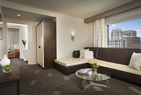 Kimpton Hotel Palomar Phoenix Cityscape by IHG