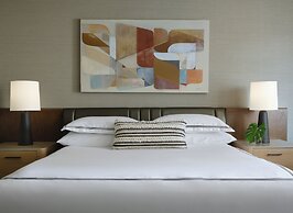 Kimpton Hotel Palomar Phoenix Cityscape by IHG
