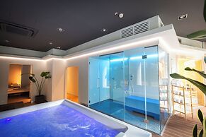 Zambala Luxury Apartments