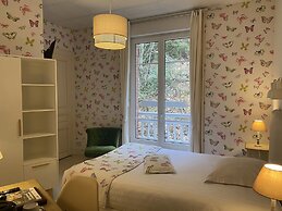BRIT HOTEL & SPA Le Roc au Chien