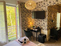 BRIT HOTEL & SPA Le Roc au Chien