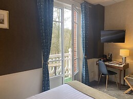 BRIT HOTEL & SPA Le Roc au Chien