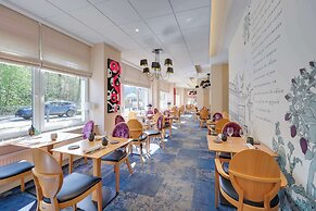 BRIT HOTEL & SPA Le Roc au Chien