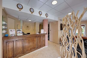 BRIT HOTEL & SPA Le Roc au Chien