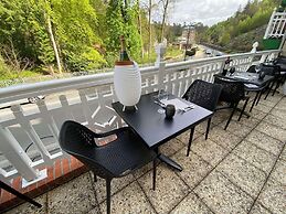 BRIT HOTEL & SPA Le Roc au Chien