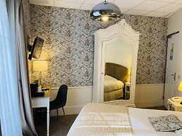 BRIT HOTEL & SPA Le Roc au Chien