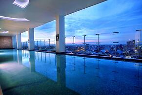 Aston Makassar Hotel & Convention Center