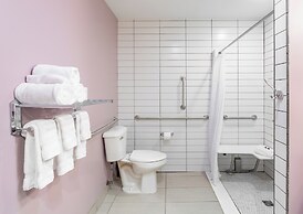 Hotel at the Lafayette Trademark Collection by Wyndham