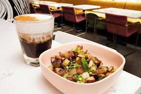 Hotel at the Lafayette Trademark Collection by Wyndham