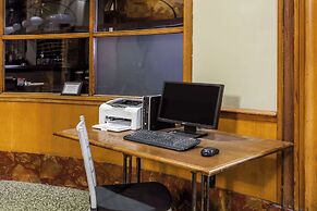 Hotel at the Lafayette Trademark Collection by Wyndham