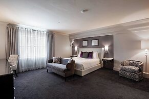 Ambassador Hotel Kansas City, Autograph Collection