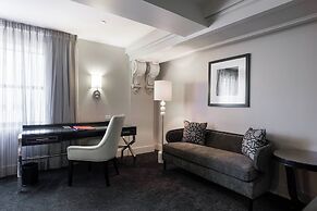 Ambassador Hotel Kansas City, Autograph Collection